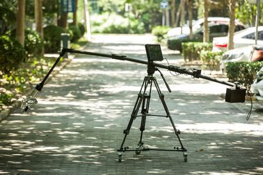 O LCD monitora o manipulador do EOD, manipulador telescópico robótico do braço longo do robô